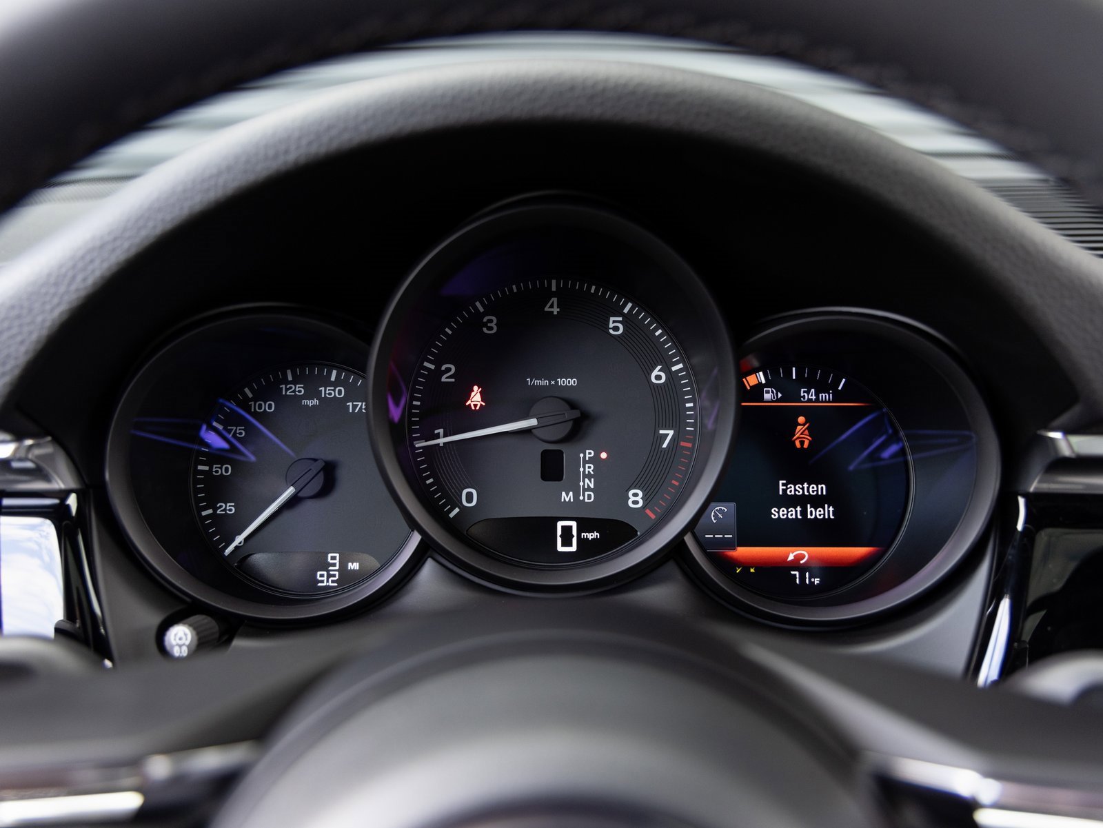 Certified 2026 Porsche Macan image 13