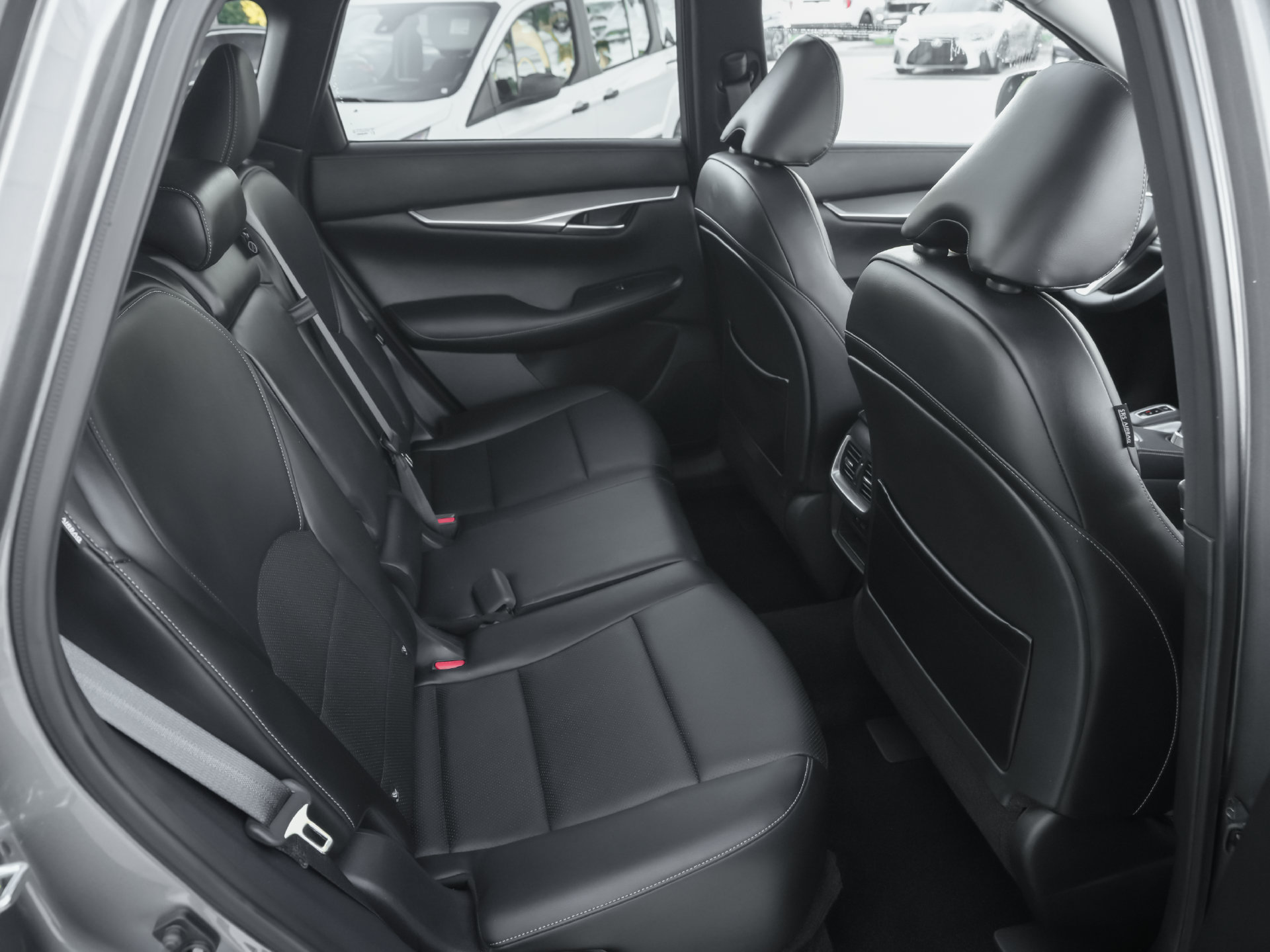 Certified 2023 INFINITI QX50 Luxe FWD image 8