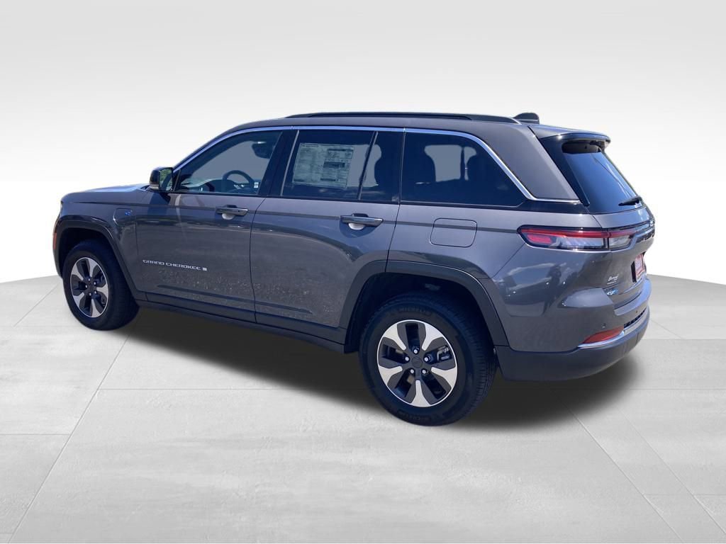 New 2024 Jeep Grand Cherokee Limited 4xe image 3