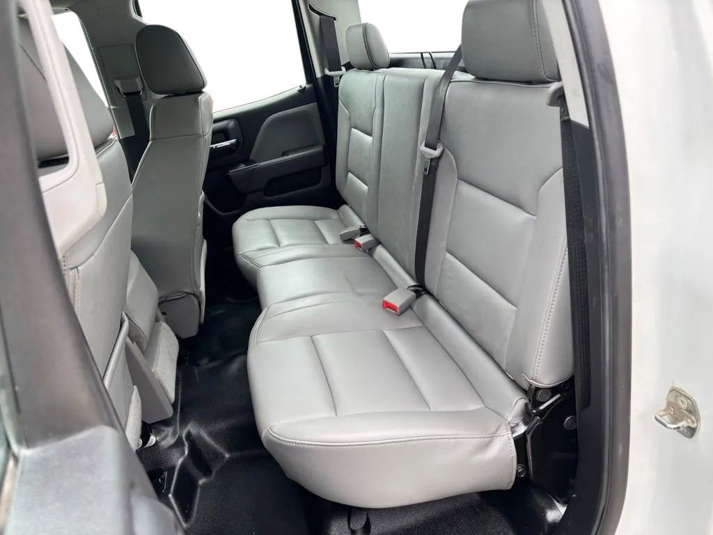 Used 2019 Chevrolet Silverado 2500 W/T AWD/4WD image 23