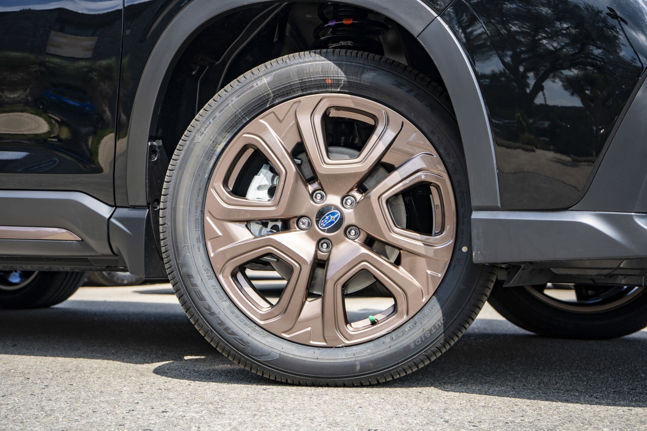 New 2025 Subaru Ascent Bronze Edition image 2
