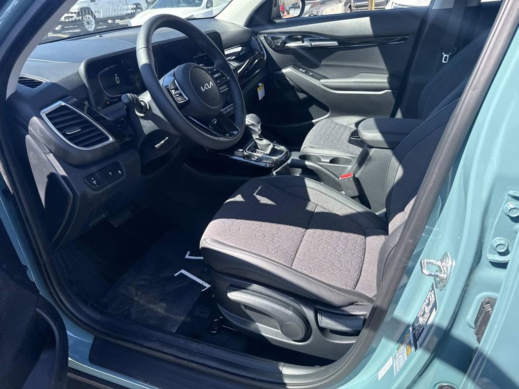 New 2026 Kia Seltos S AWD/4WD image 8