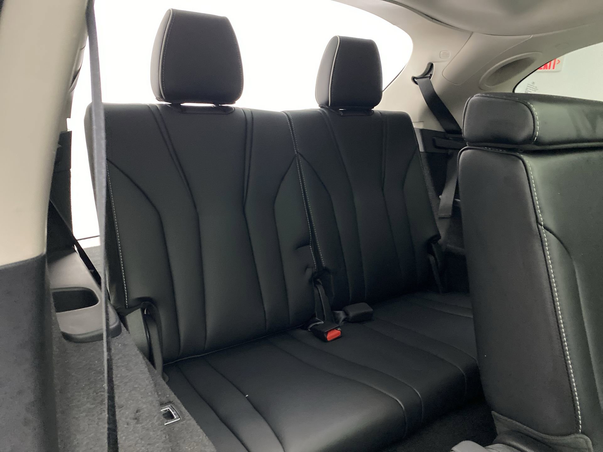 Used 2023 Acura MDX SH-AWD w/ Advance Package image 19