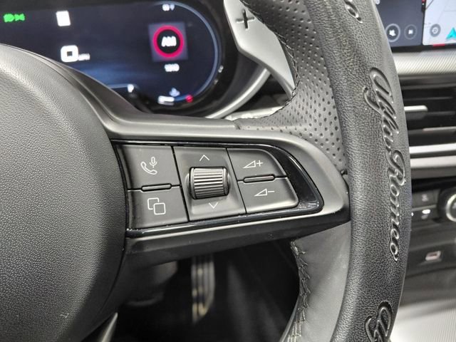 Used 2024 Alfa Romeo Stelvio Veloce image 44