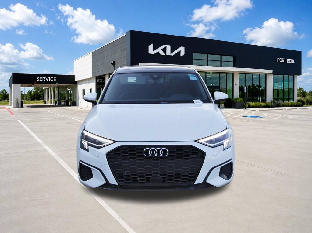 Used 2022 Audi A3 2.0T Premium Plus w/ Premium Plus Package FWD image 2