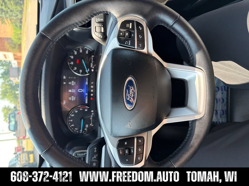Used 2024 Ford Explorer XLT w/ Equipment Group 202A AWD/4WD image 17