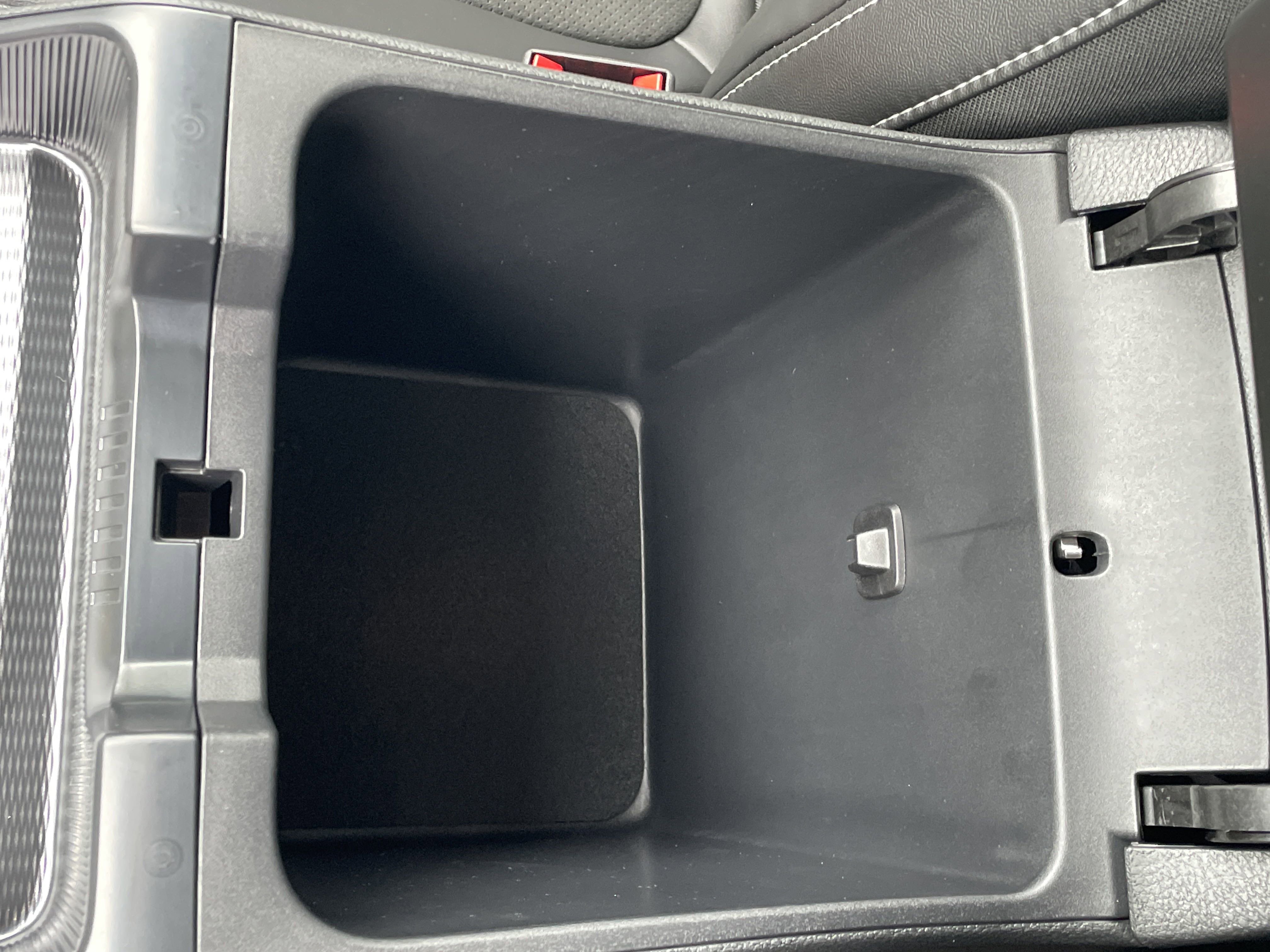 New 2025 Jeep Grand Cherokee Altitude image 32