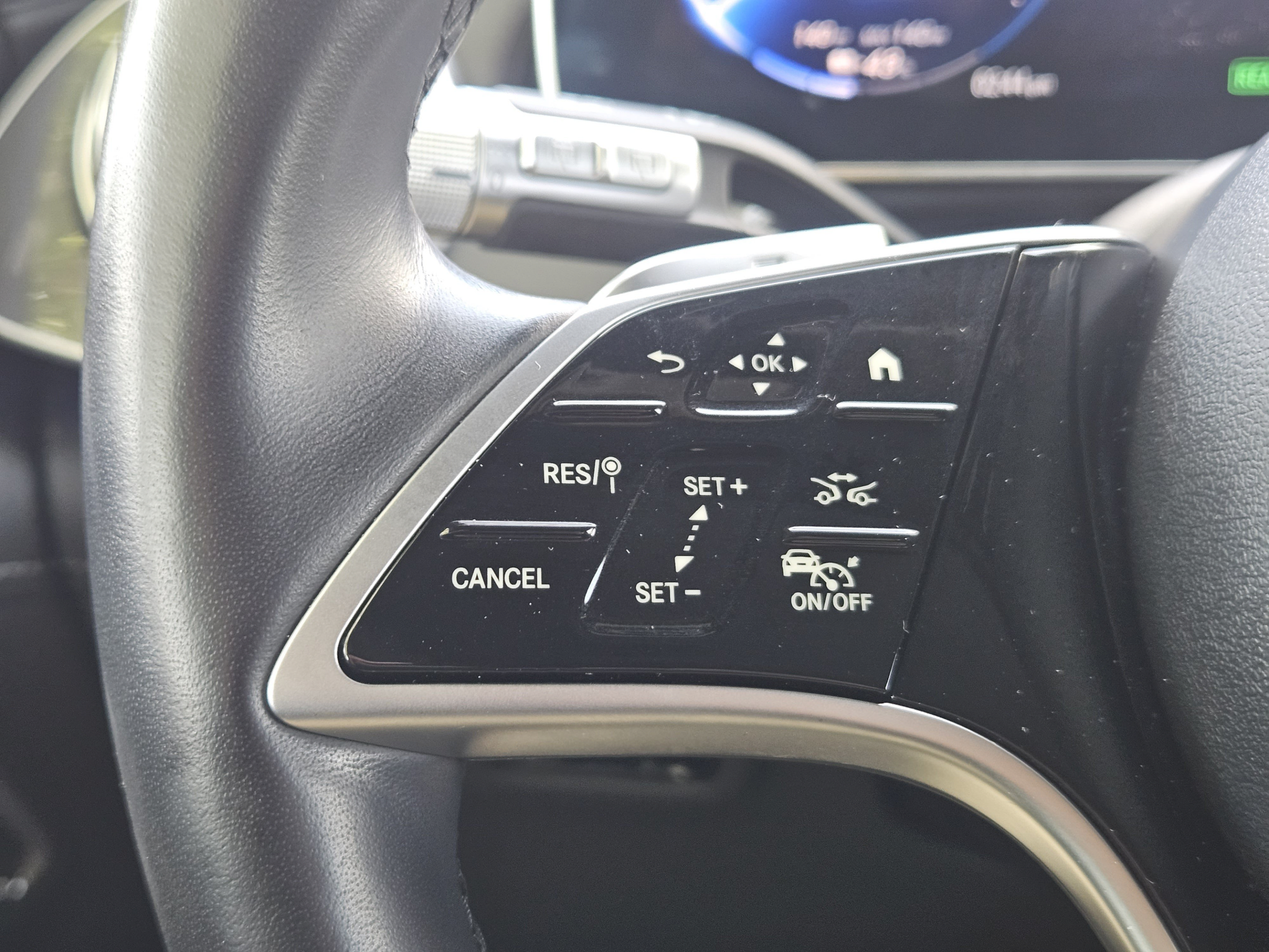 Certified 2023 Mercedes-Benz EQS 450+ SUV image 18