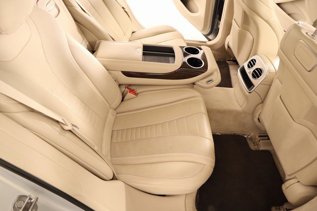 Used 2019 Mercedes-Benz S 560 Sedan image 14