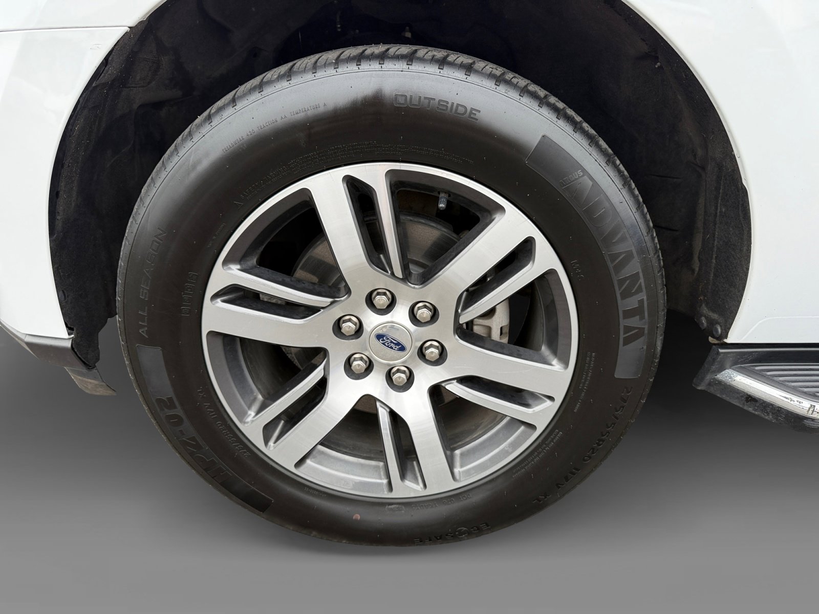 Used 2023 Ford Expedition Max Limited image 9