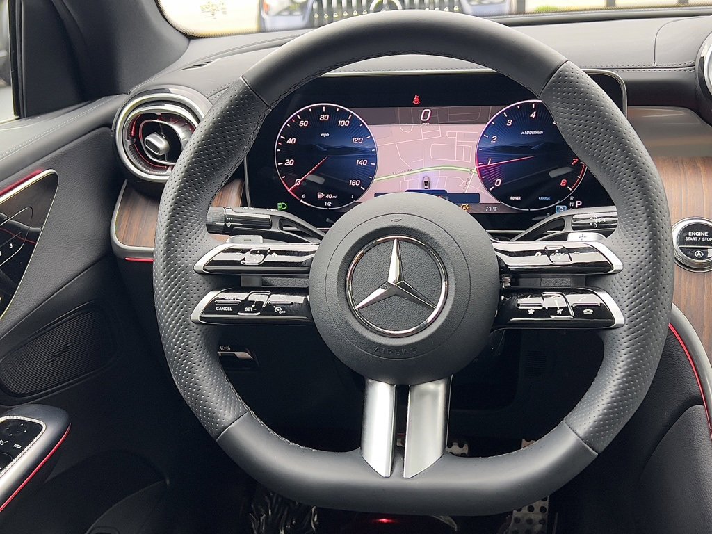 Used 2025 Mercedes-Benz GLC 300 4MATIC w/ AMG Line image 37