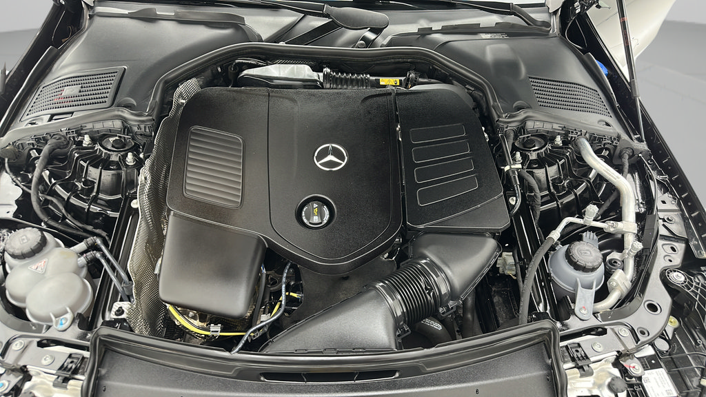 Used 2025 Mercedes-Benz C 300 4MATIC Sedan image 22
