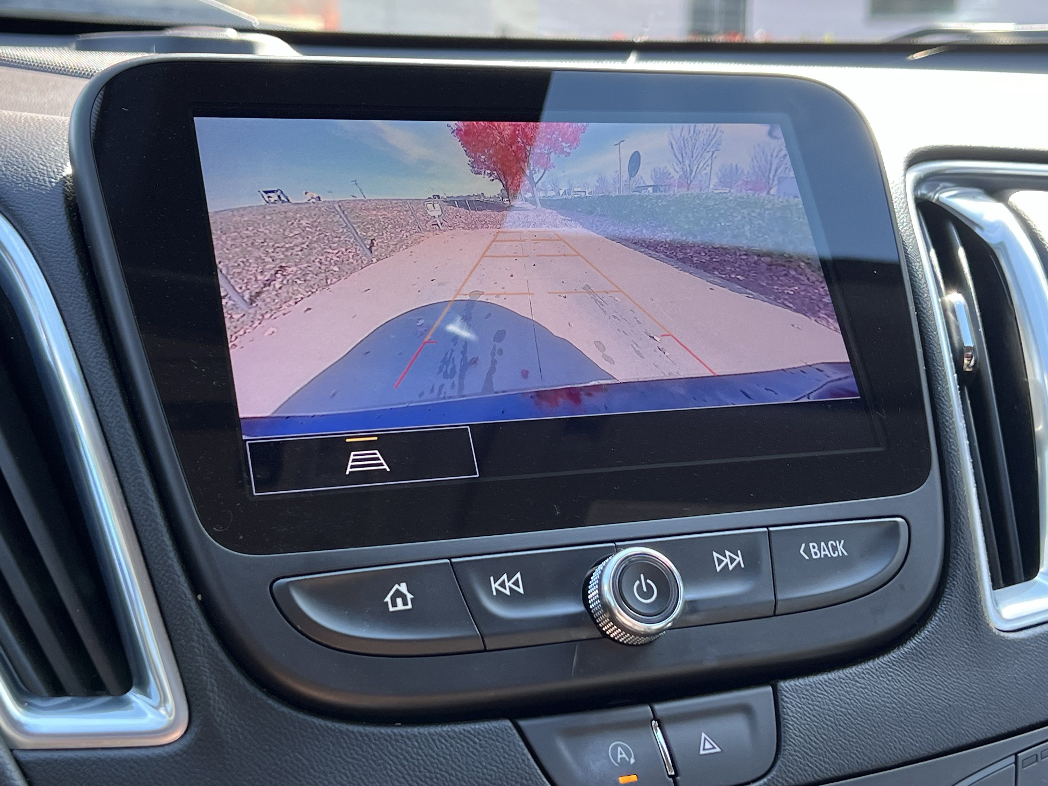 Used 2023 Chevrolet Malibu LT image 25