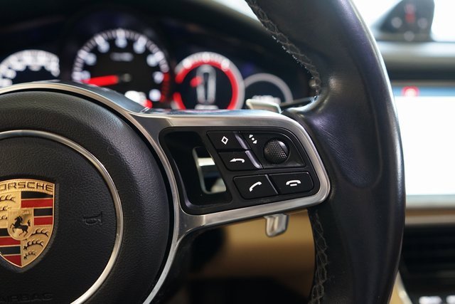 Used 2019 Porsche Panamera 4 image 34