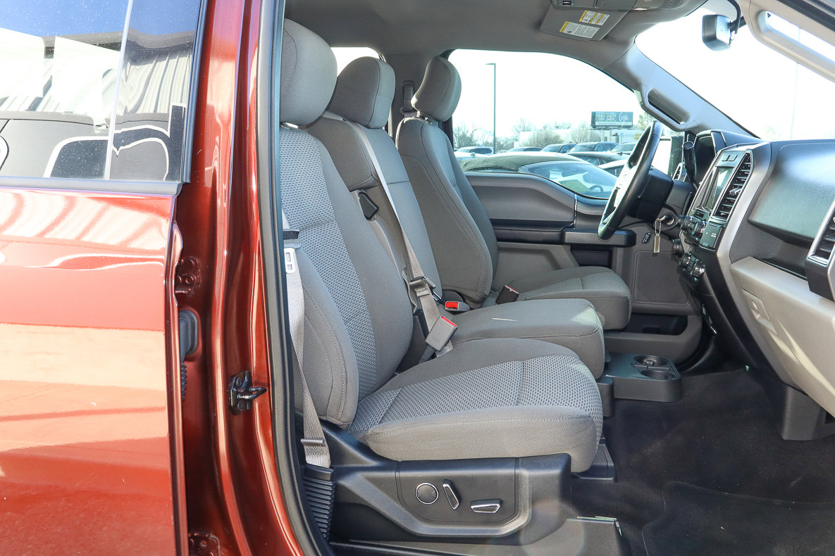 Used 2017 Ford F150 XLT w/ Equipment Group 302A Luxury image 32