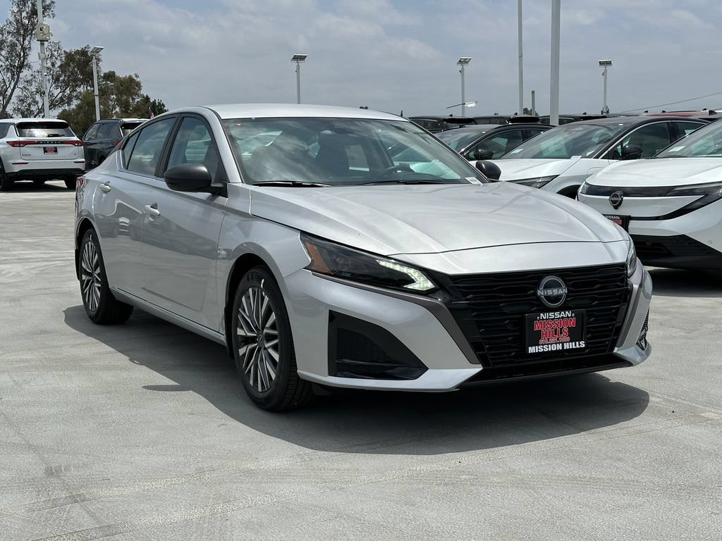 New 2026 Nissan Altima 2.5 SV FWD image 10