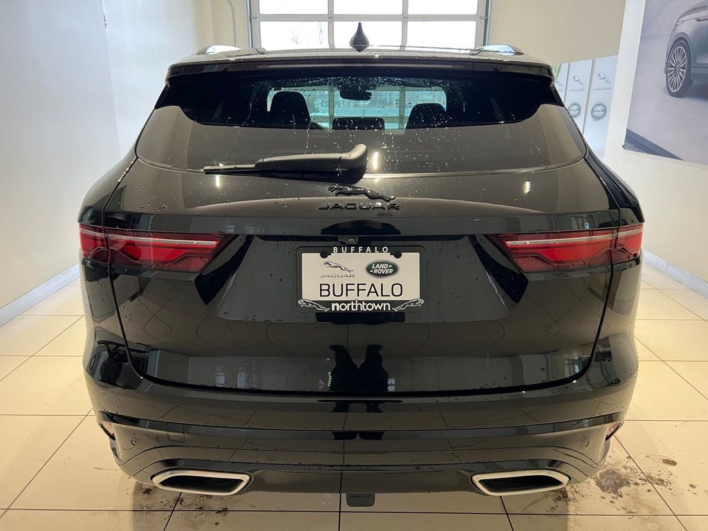 New 2025 Jaguar F-PACE R-Dynamic S AWD/4WD image 3