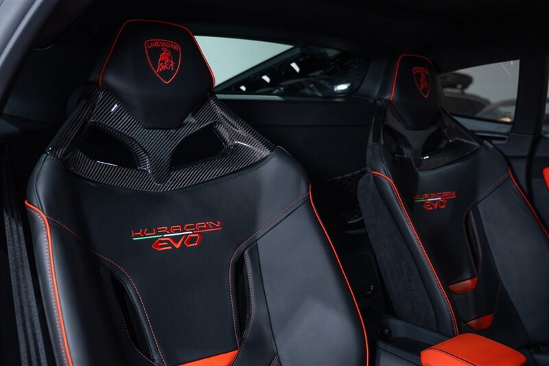 Used 2021 Lamborghini Huracan EVO AWD/4WD image 57