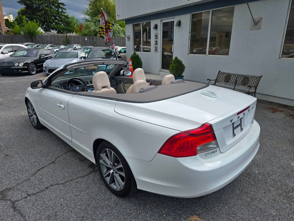 Used 2011 Volvo C70 T5 w/ Convenience Pkg FWD image 10