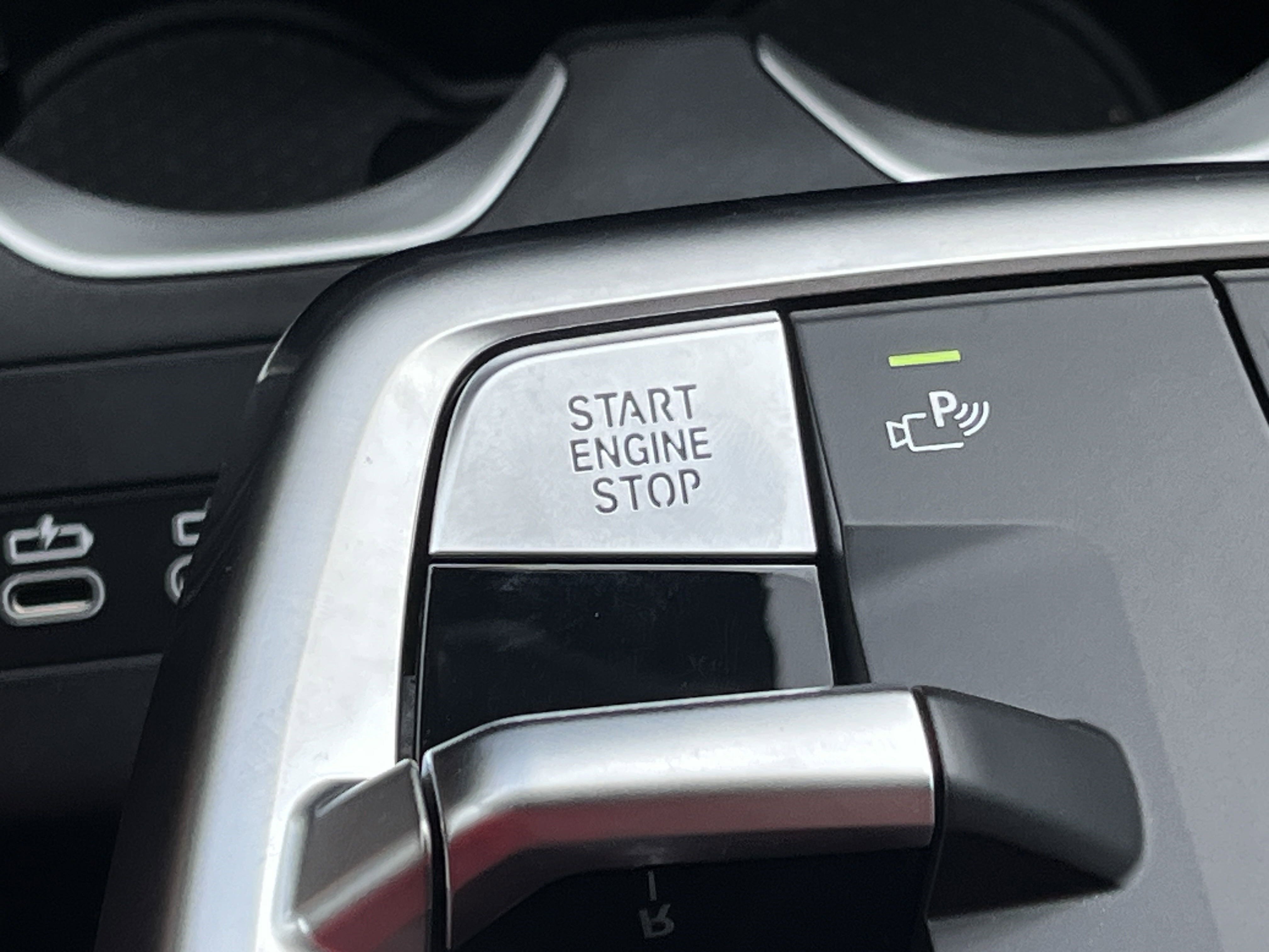 New 2025 BMW X1 xDrive28i w/ Convenience Package image 12