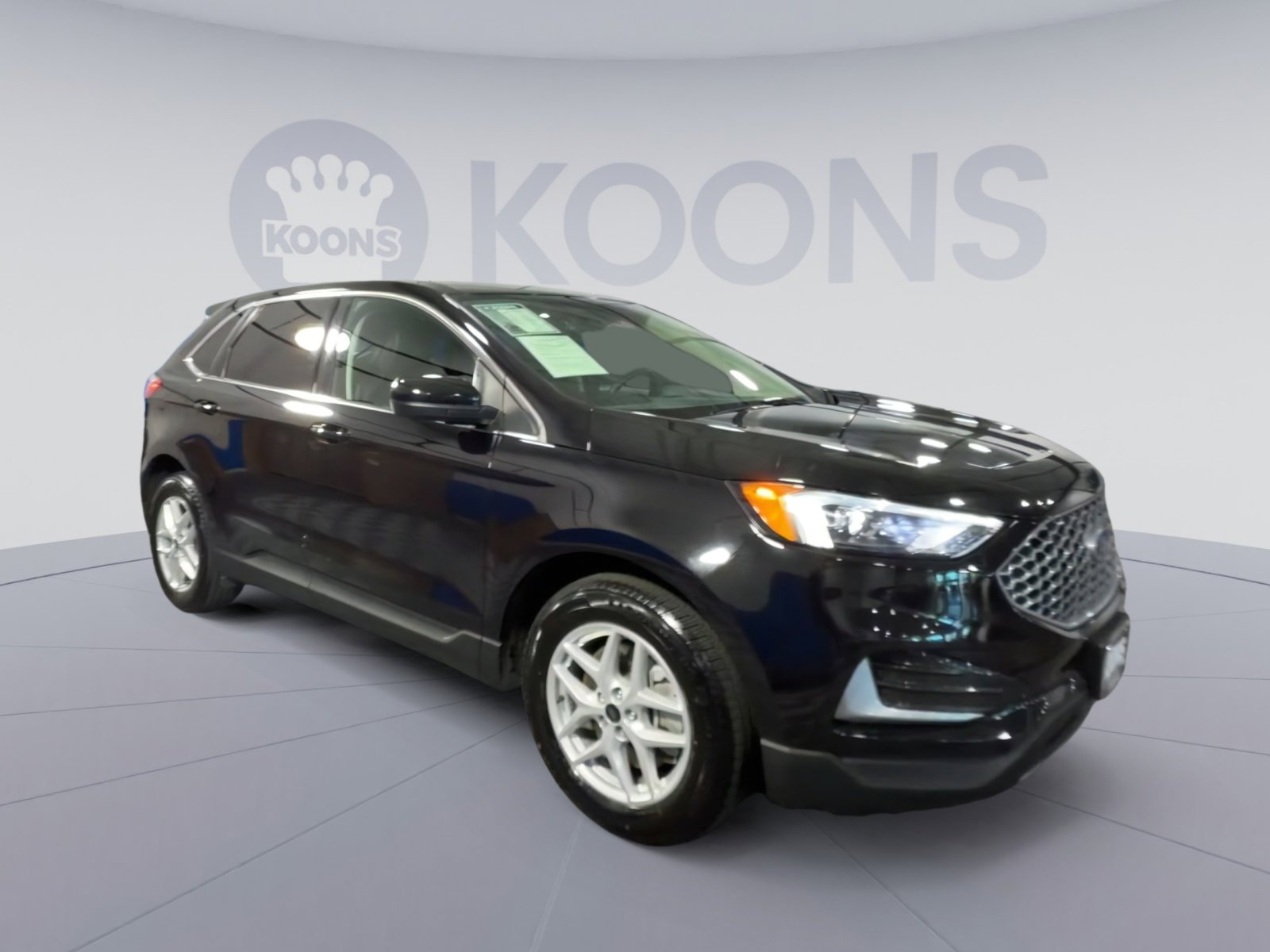 Used 2024 Ford Edge SEL AWD/4WD image 2