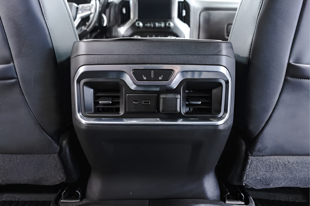 Used 2020 Chevrolet Silverado 1500 LTZ w/ LTZ Premium Package AWD/4WD image 33