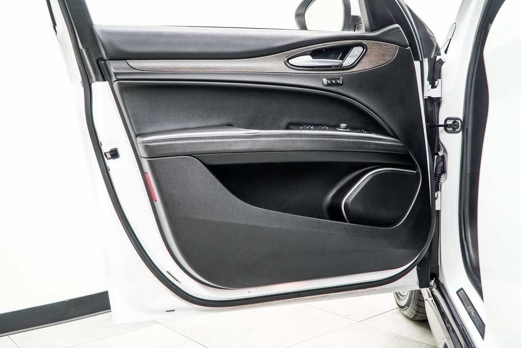 Used 2022 Alfa Romeo Stelvio Ti image 40