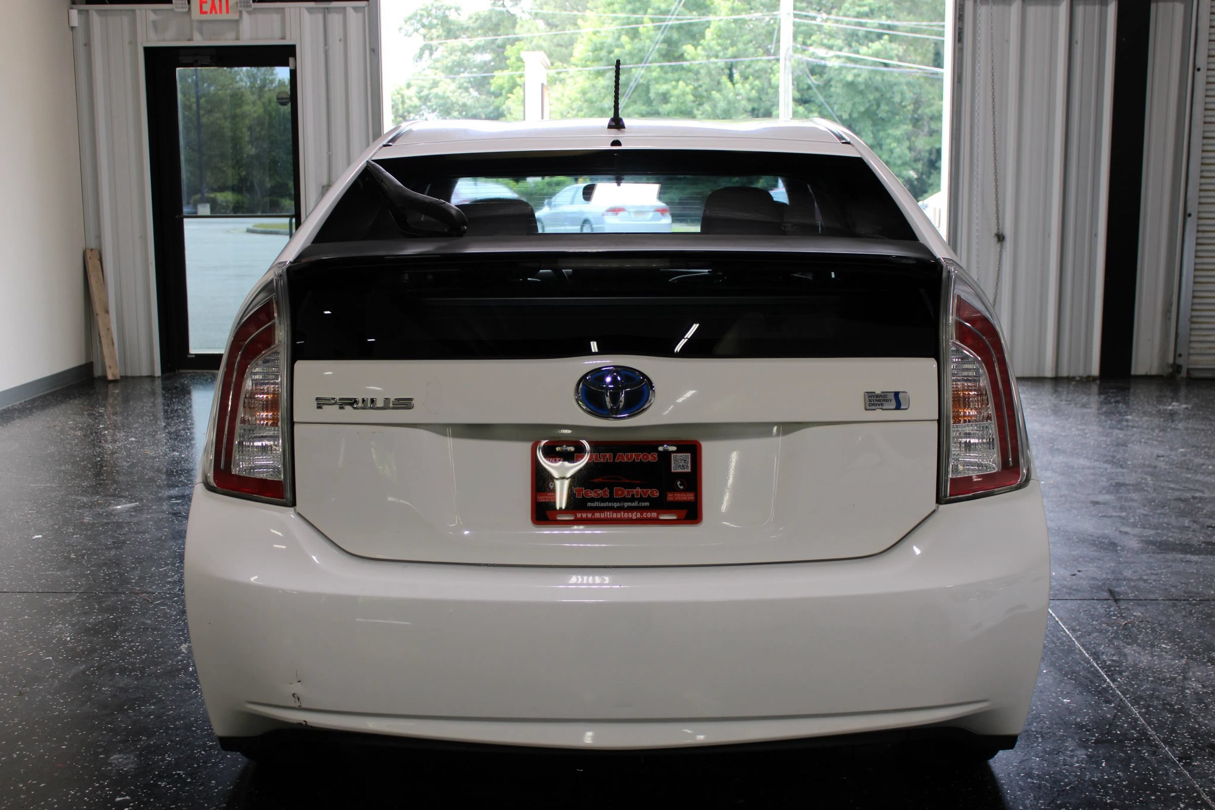 Used 2014 Toyota Prius Two FWD image 4