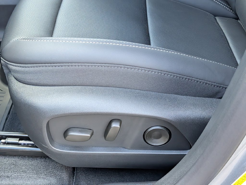 New 2027 GMC Terrain Elevation w/ Elevation Premium Package FWD image 23