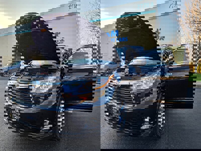 Used 2015 Toyota Highlander Limited Platinum image 26