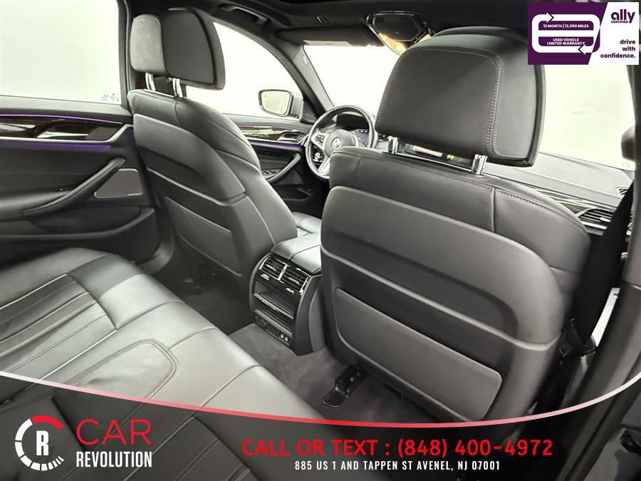 Used 2022 BMW M550i xDrive image 30