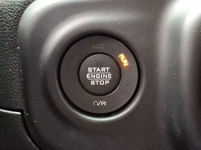 Used 2020 Jeep Wrangler Unlimited Sahara image 24