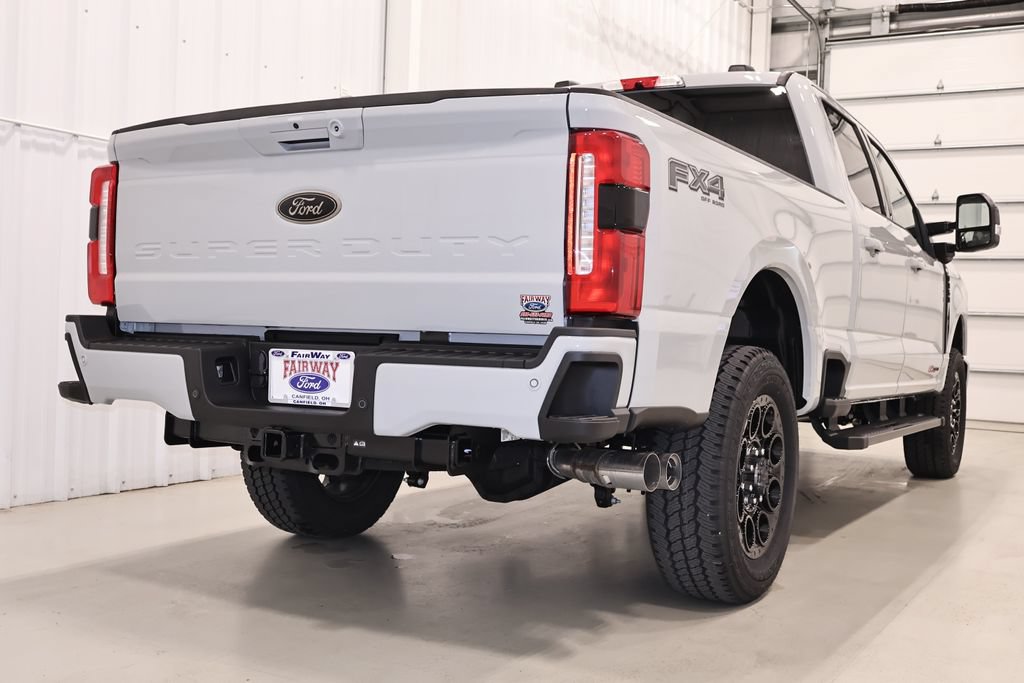 New 2026 Ford F350 Lariat w/ Black Appearance Package AWD/4WD image 9