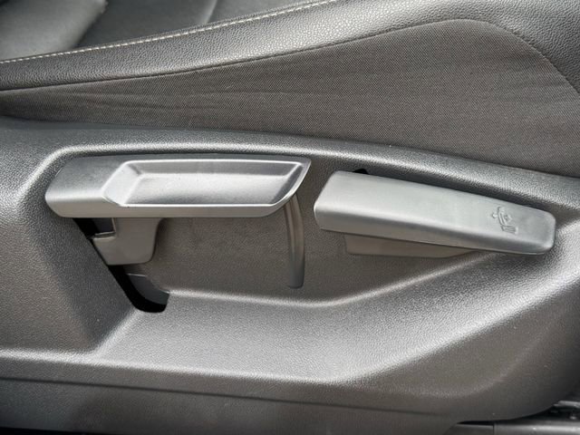 Used 2020 Volkswagen Tiguan SE w/ Panoramic Sunroof Package FWD image 29