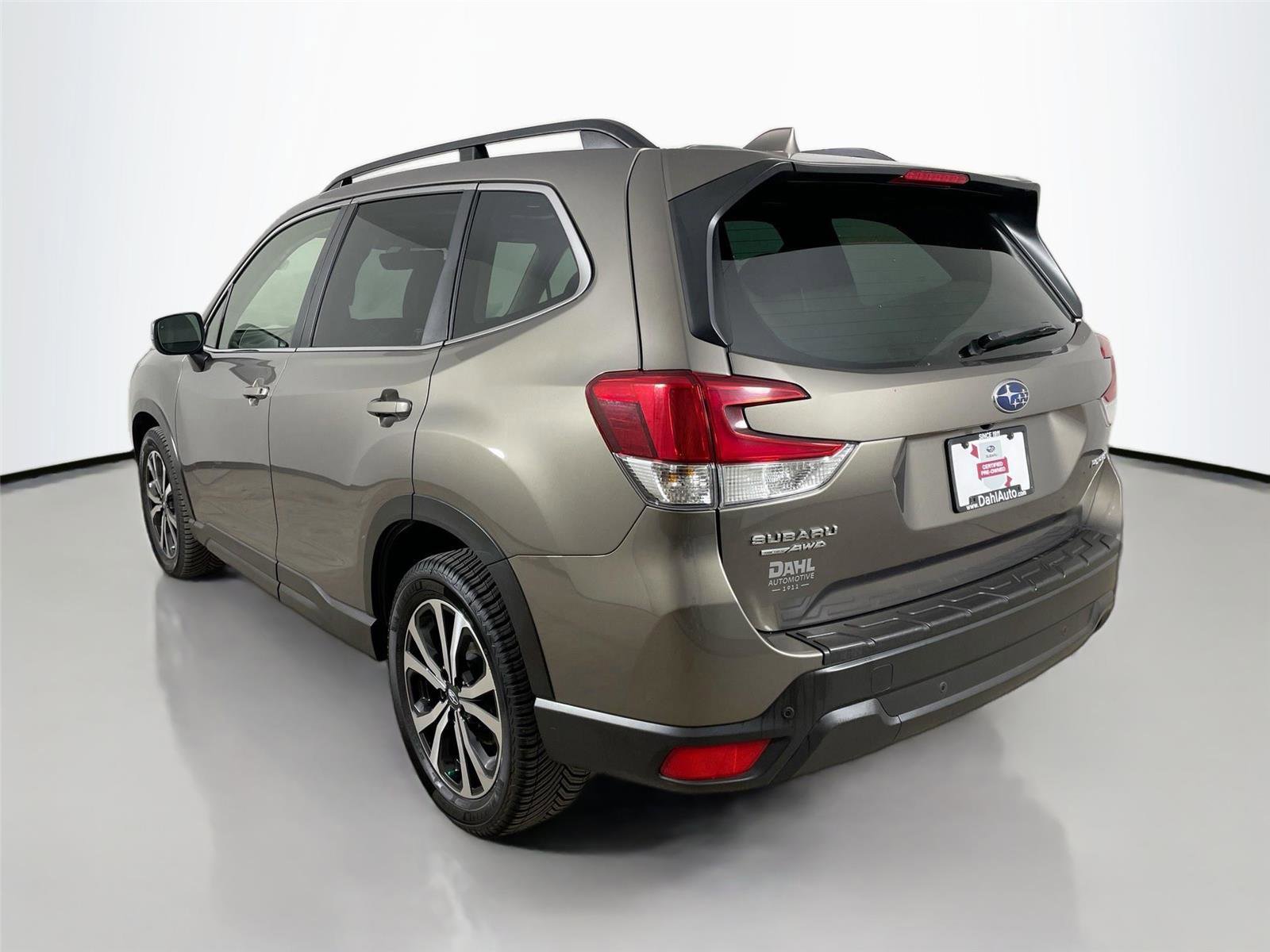 Used 2021 Subaru Forester Limited w/ Popular Package #3 image 10