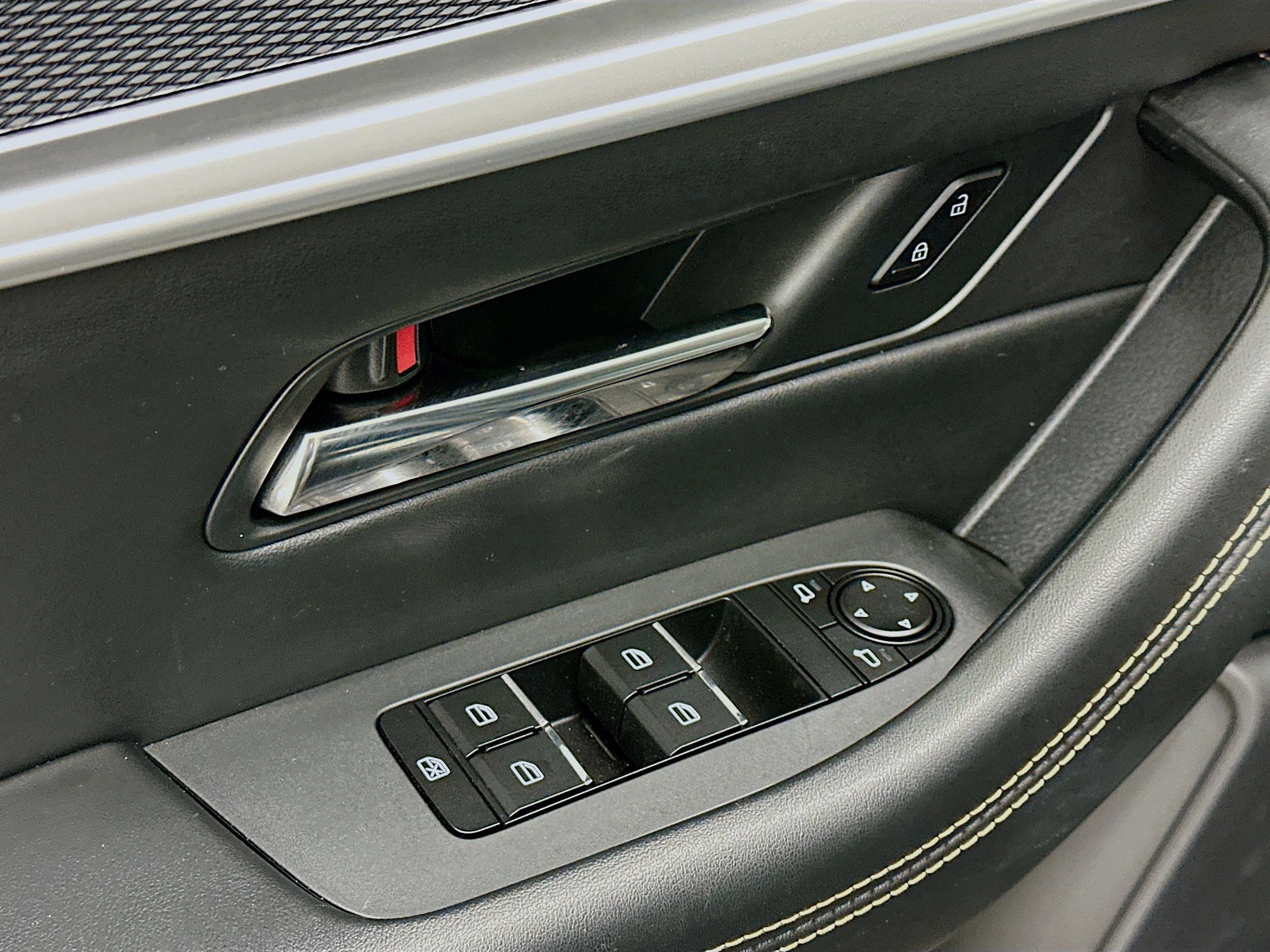 Used 2024 MAZDA CX-90 3.3 Turbo w/ Preferred Plus image 15