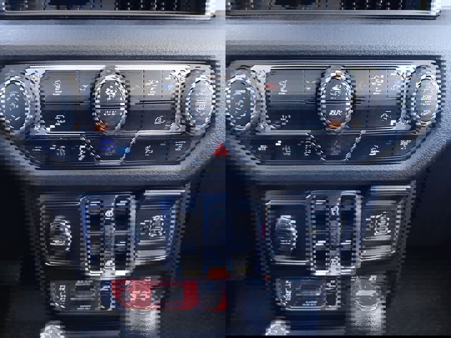 Used 2025 Jeep Wrangler Willys image 35