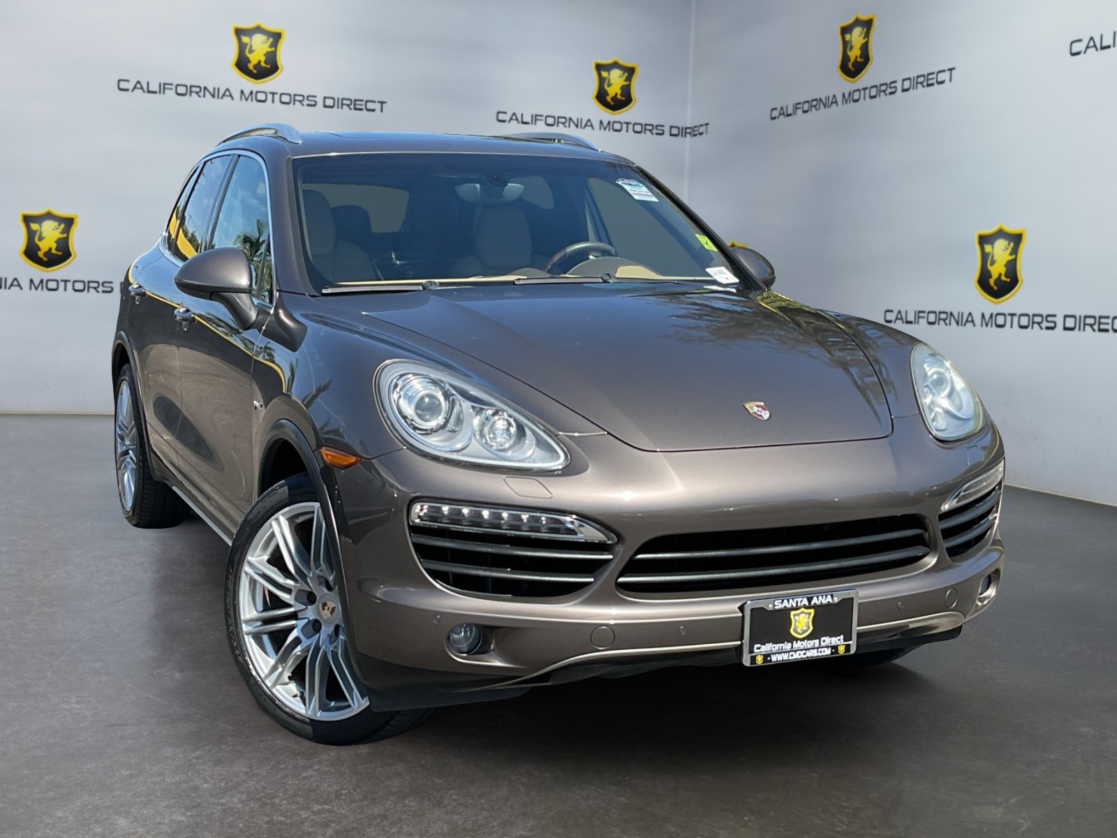 Used 2013 Porsche Cayenne S AWD/4WD image 3