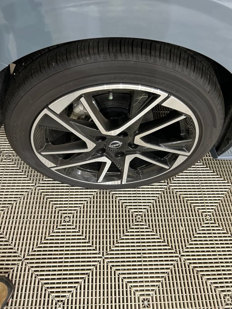 Certified 2024 Nissan Sentra SR w/ SR Premium Package image 15