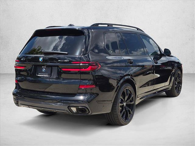 New 2027 BMW X7 xDrive40i w/ M Sport Package AWD/4WD image 2