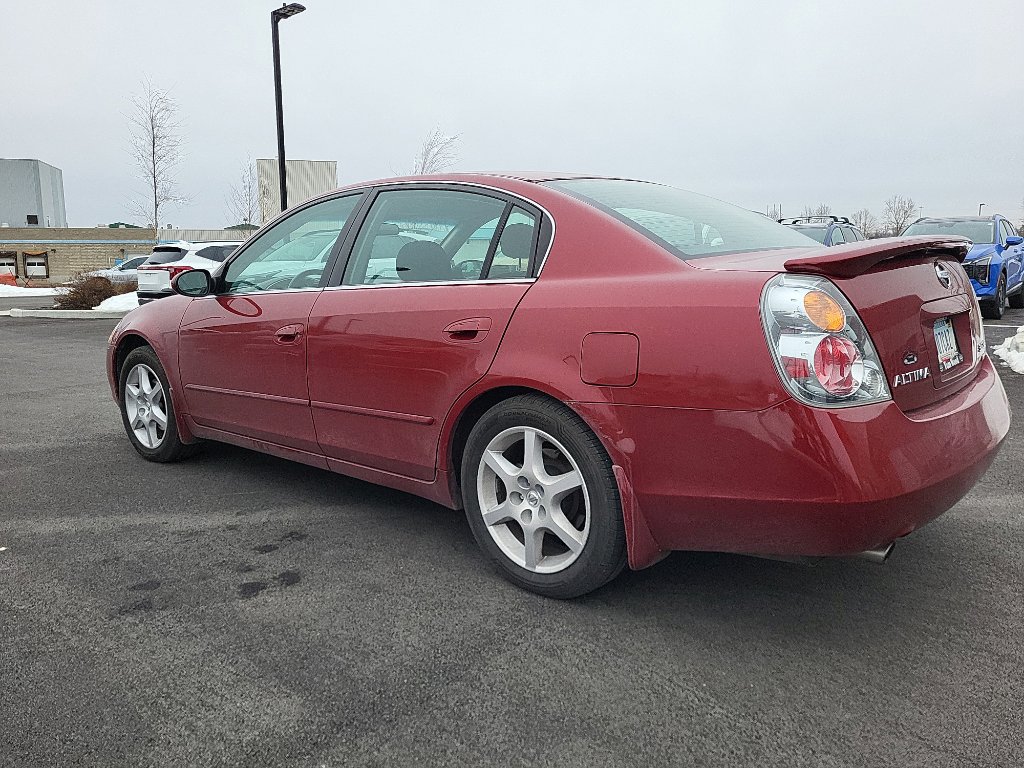 Used 2004 Nissan Altima 3.5 SE w/ Sport Pkg image 3