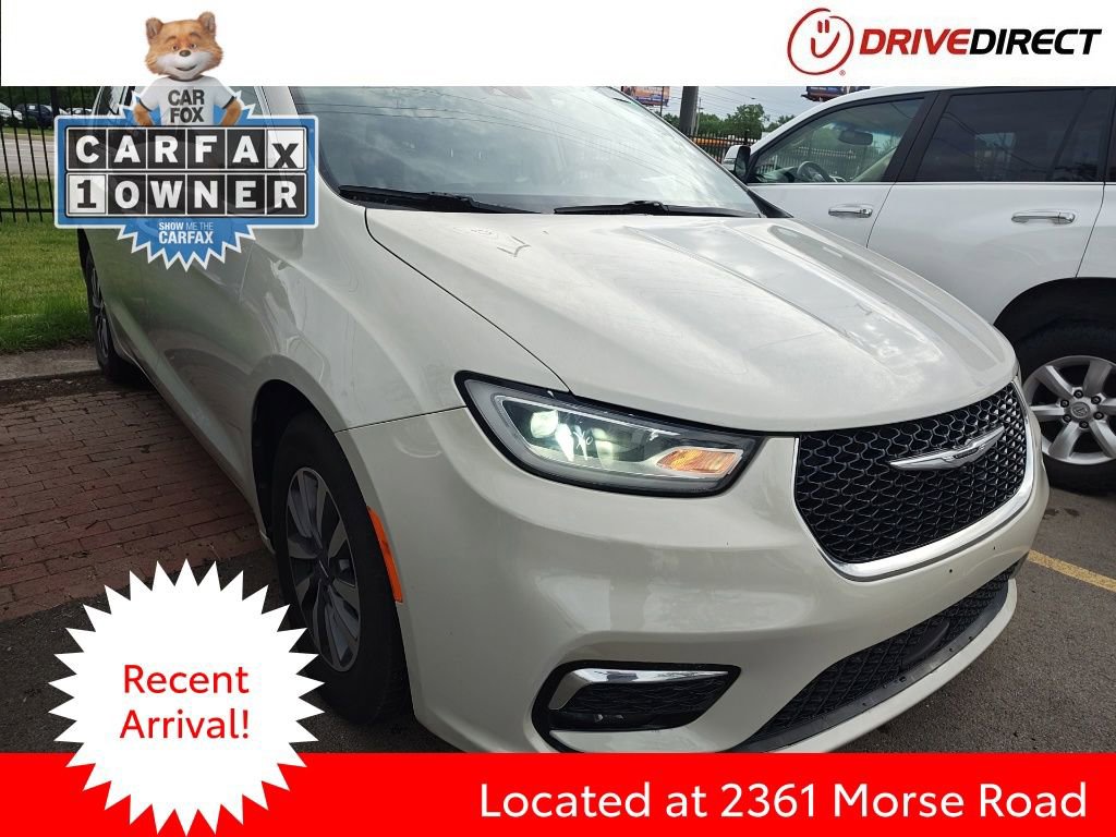Used 2021 Chrysler Pacifica Touring-L