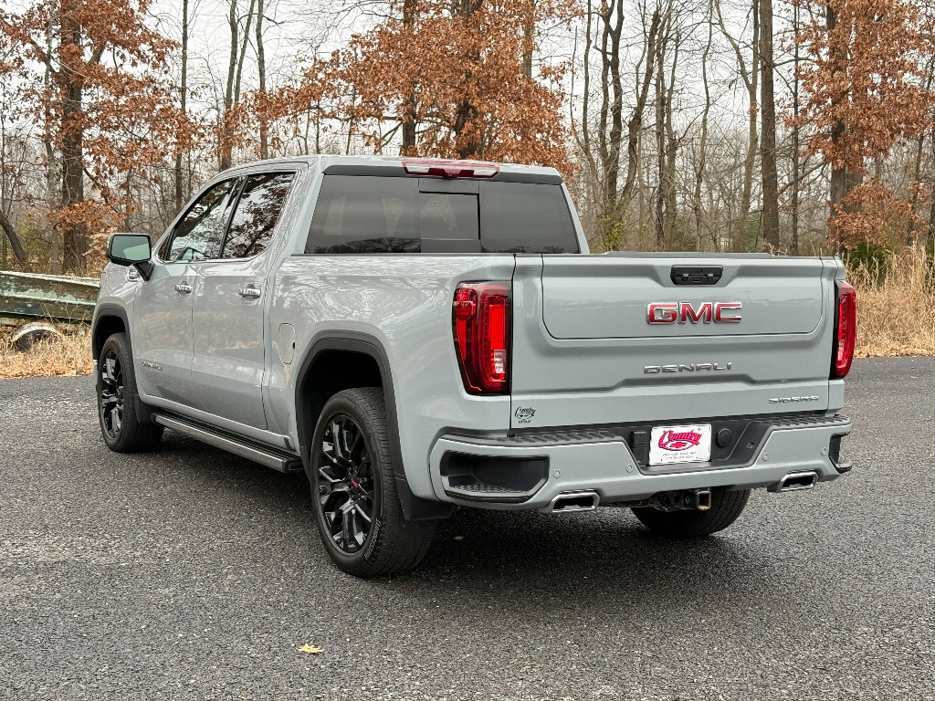 Used 2024 GMC Sierra 1500 Denali w/ Denali Reserve Package image 7
