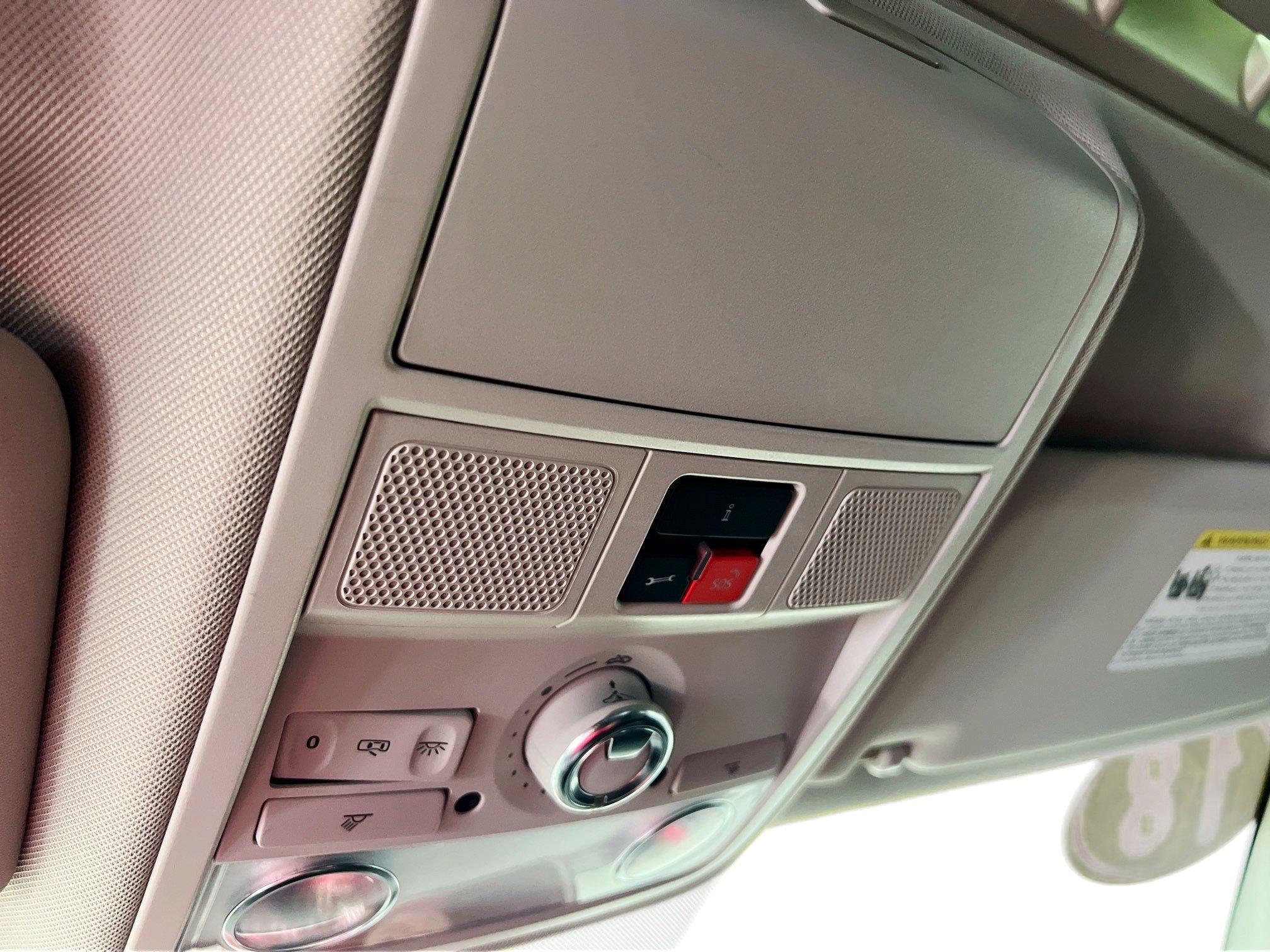 Used 2018 Volkswagen Passat 2.0T SE image 22