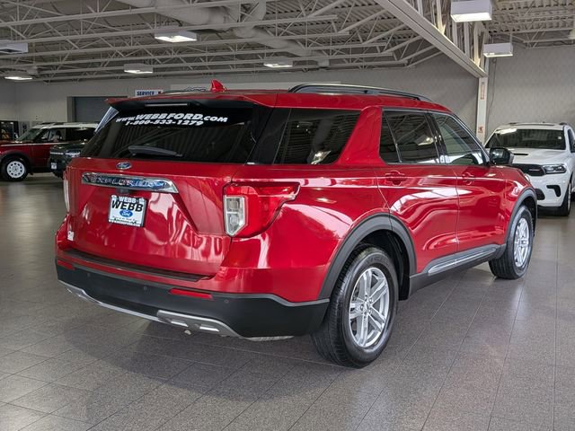 Used 2020 Ford Explorer XLT w/ Equipment Group 202A AWD/4WD image 8