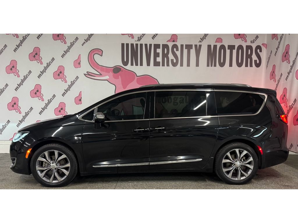 Used 2020 Chrysler Pacifica Limited image 8