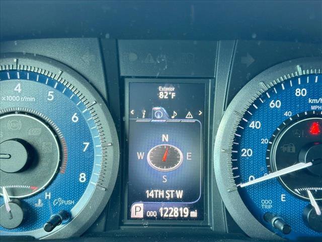 Used 2015 Toyota Sienna XLE image 11