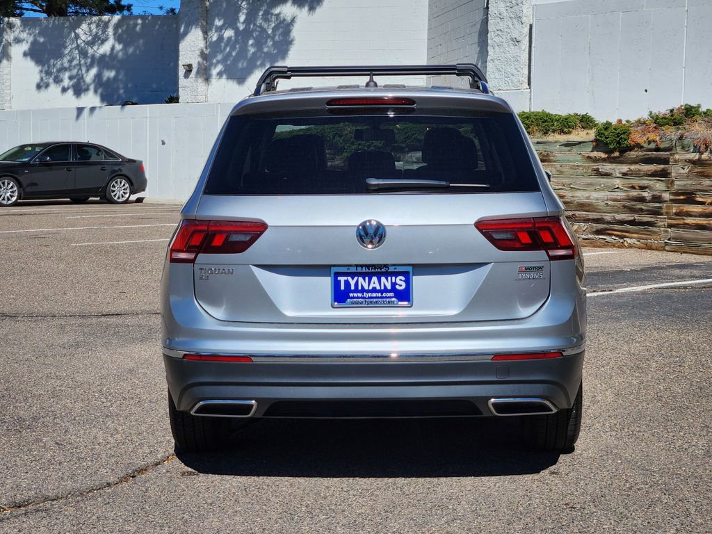 Used 2020 Volkswagen Tiguan SE w/ Panoramic Sunroof Package image 6