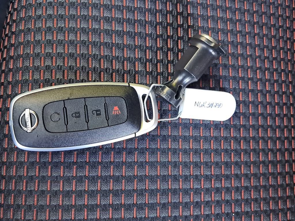 New 2026 Nissan Kicks SR w/ Cold Weather Package image 30