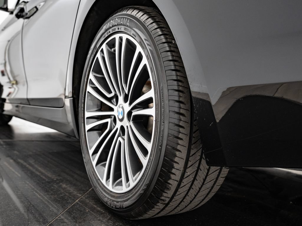 Used 2019 BMW 540i w/ Convenience Package RWD image 48